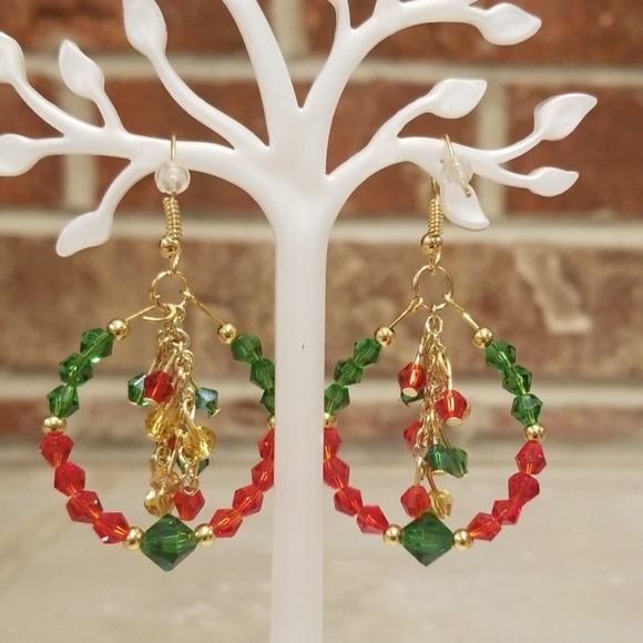 Crystal Evergreen and Apple colored earrings - Picture 3 of 5